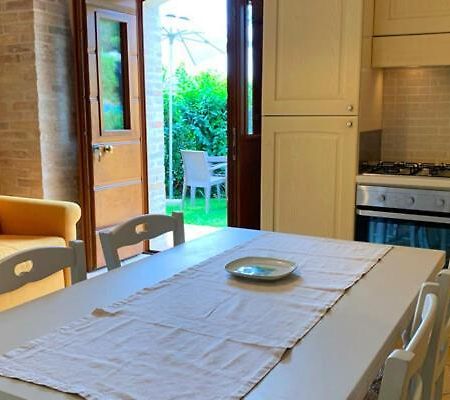 La Collina Apartment Monsampietro Morico Ngoại thất bức ảnh