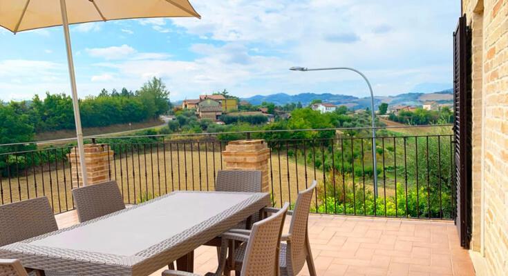 La Collina Apartment Monsampietro Morico Ngoại thất bức ảnh